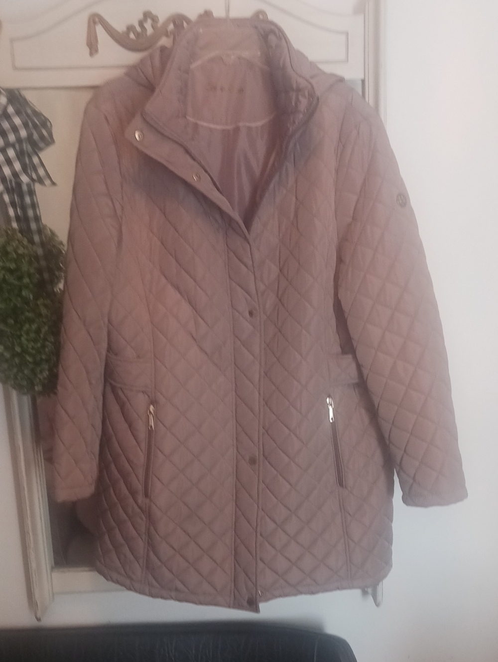 Calvin Klein ⚜️ Quilted Taupe Women's Coat - Lightweight Cozy Jacket With Hood